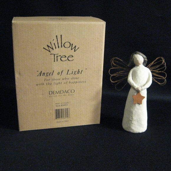 WILLOW TREE ANGEL OF LIGHT - NIB - Picture 1 of 3